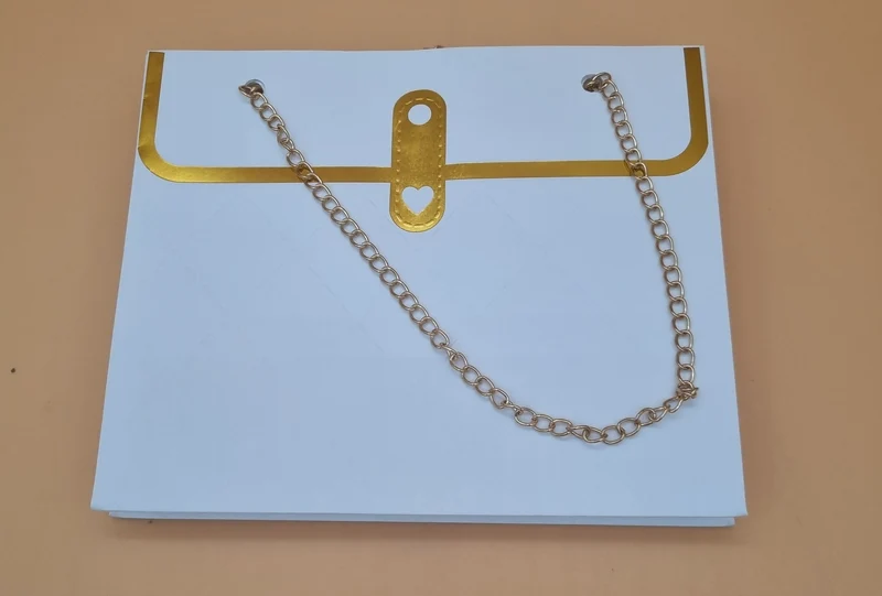 Tasche mit Kette 18x15x12cm "Weiß 773"
