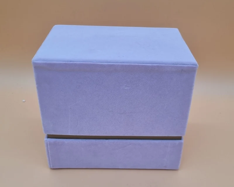 Box mit Deckel 18x13x16cm "Rosa 699"