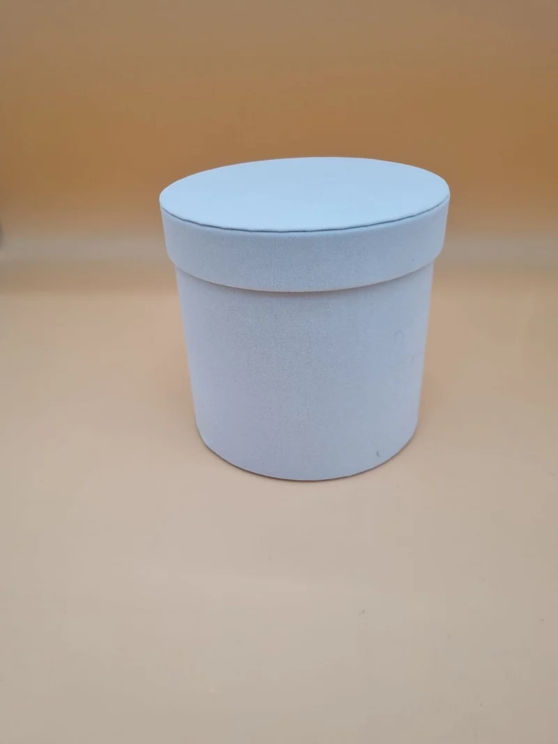 Box Samt 12x12,5cm "Weiß 533"