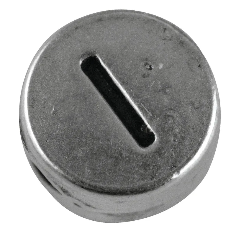 Buchstaben aus Metall silber