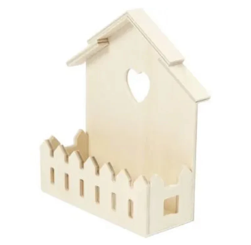 Holzhaus mit Vorgarten Herzchen