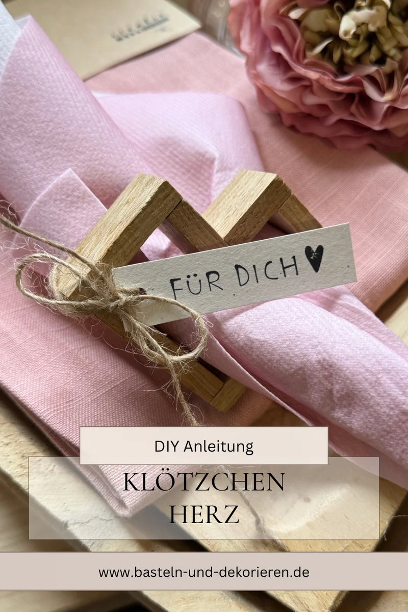 Klötzchen Bastelpaket – 120 Eichenholzklötzchen inkl. Holzleim