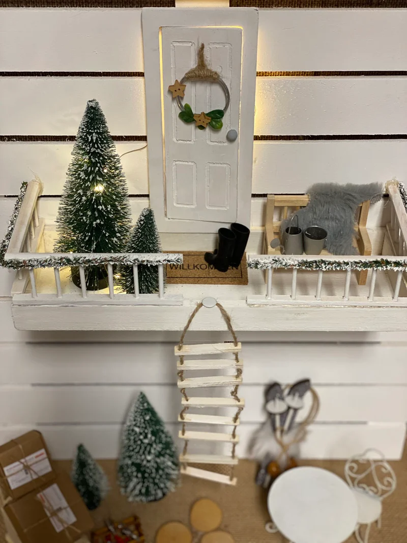 Wichteltür mit Balkon KREATIVSET zum Bauen
