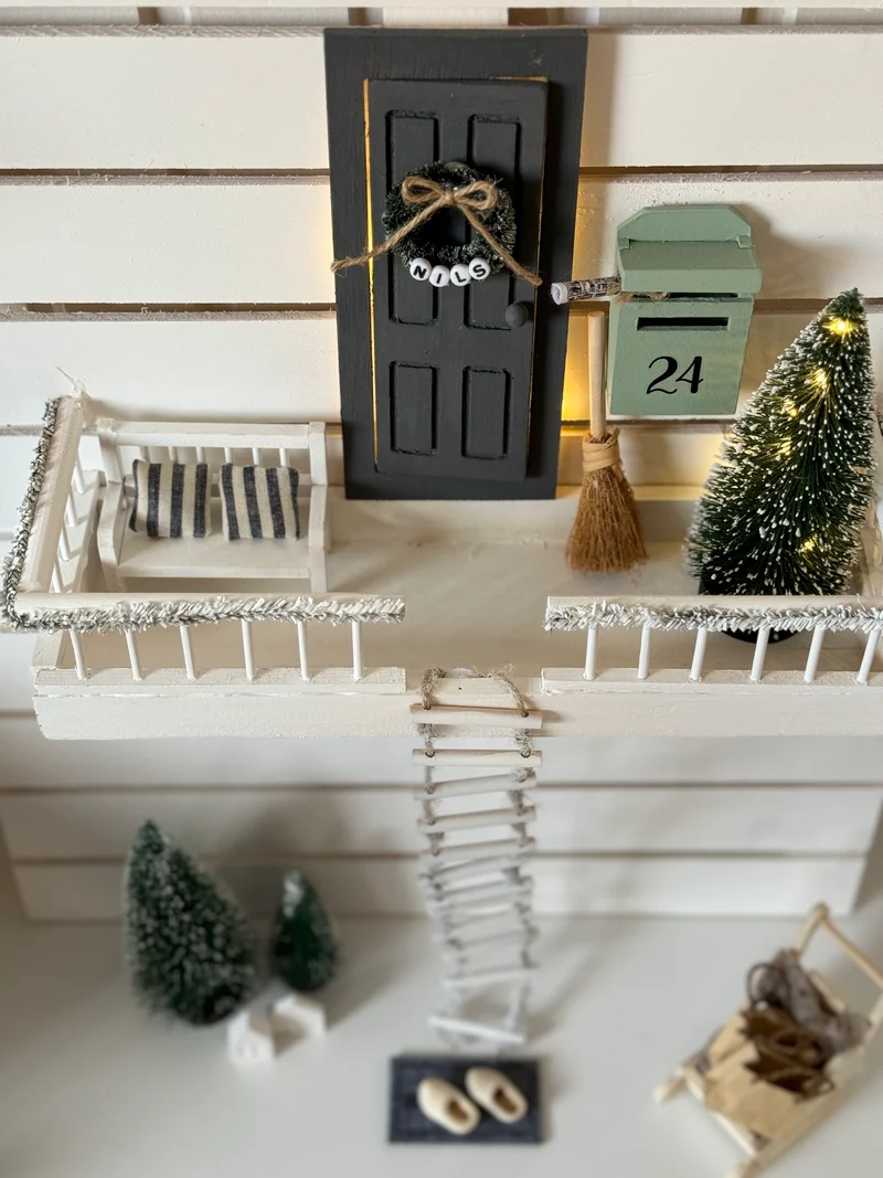 Wichteltür mit Balkon KREATIVSET zum Bauen