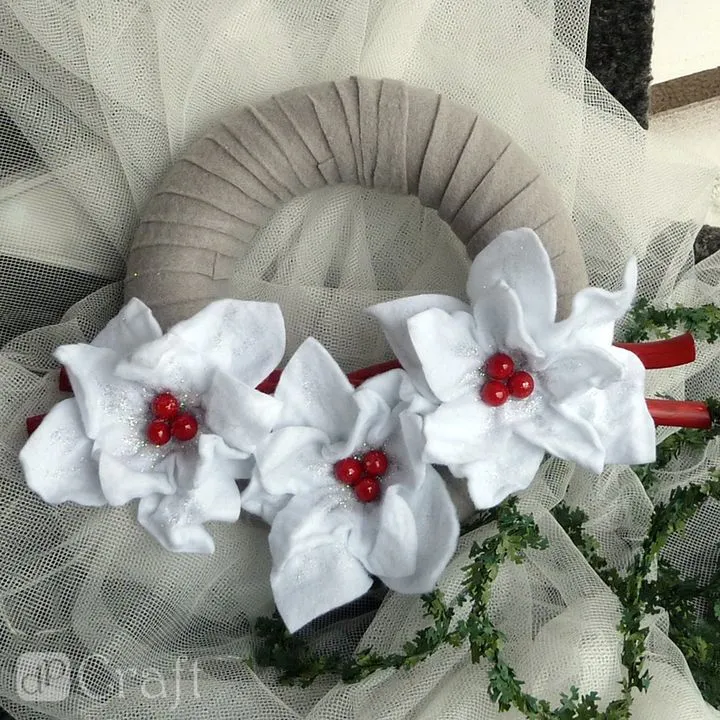 Decorative Holly Berries, 24 Pcs