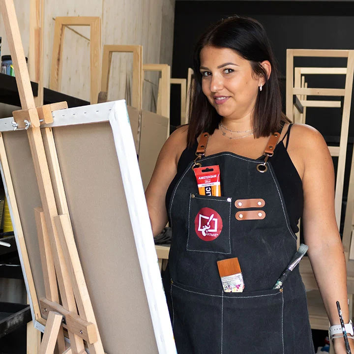 ARTMiE Artist Apron with Logo