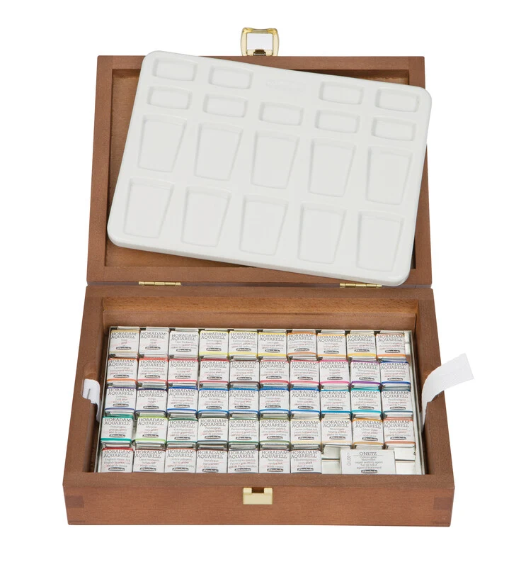 Drevený akvarelový box Schmincke HORADAM – 48 × 1/2 panvičky